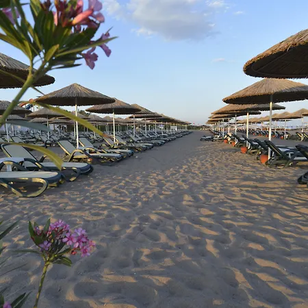 Baia Lara Resort