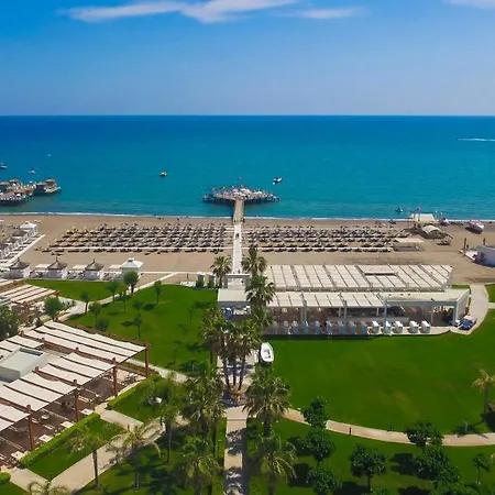Resort Baia Lara 5*